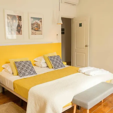 Int Oda ve Kahvaltı